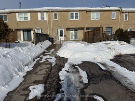 114 Courtlands Drive, Toronto, ON
