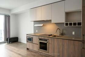 950 Portage Parkway, York, ON