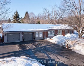 34 Cedar Creek Road, Simcoe, ON , MLS #S13621028 , Image - 1
