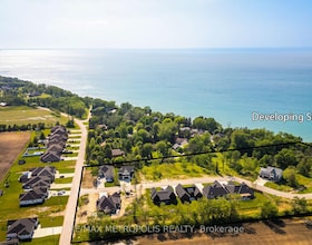 7015 Blue Coast Heights, Lambton, ON , MLS #X12813704 , Image - 1