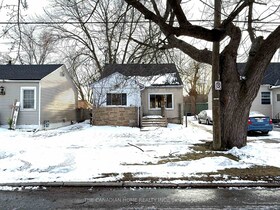 42 Union Street, Niagara, ON