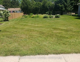 863 5th Avenue W, Grey County, ON , MLS #X12826276 , Image - 1