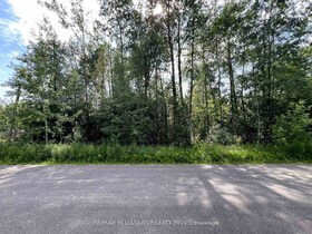 34 Nicholson Drive, Durham, ON