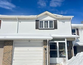 12 Grenbeck Drive, Toronto, ON
