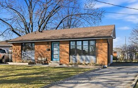 11 Sandlyn Court, Hamilton, ON , MLS #X12901040 , Image - 1