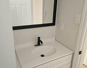 6256 Barker Street, Niagara, ON , MLS #X12909276 , Image - 1