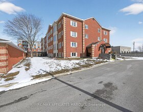 10 Armstrong Drive, Lanark, ON , MLS #X12918238 , Image - 1