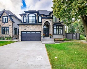 4 LOCKMAN Drive, Hamilton, ON , MLS #X12924790 , Image - 1