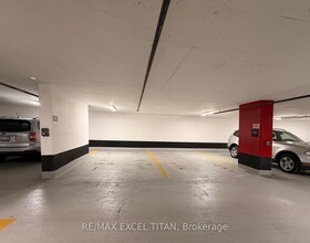 25 Neighbourhood Lane, Toronto, ON