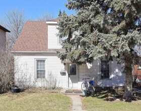 224 Broadway Avenue, Hamilton, ON , MLS #X13134044 , Image - 1