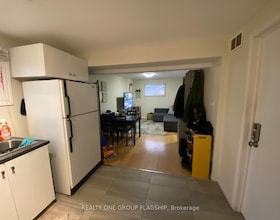7 Greening Avenue, Hamilton, ON , MLS #X12907080 , Image - 1
