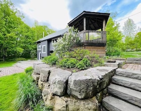 400 Lakeview Drive, Muskoka, ON , MLS #X12959554 , Image - 1