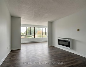 135 Base Line Road W, Middlesex, ON , MLS #X12963564 , Image - 1