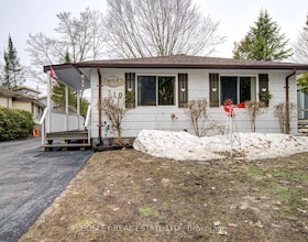 310 Tiny Beaches Road S, Simcoe, ON , MLS #S12966378 , Image - 1
