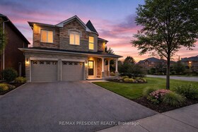 1 Crown Victoria Drive, Peel, ON
