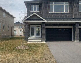 19 Wylie Way, Lanark, ON , MLS #X12993780 , Image - 1