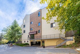 25 Pebble Byway, Toronto, ON