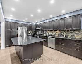 93 Humbershed Crescent, Peel, ON , MLS #W13416208 , Image - 1