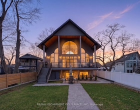 207 BEACH Boulevard, Hamilton, ON , MLS #X13684764 , Image - 1
