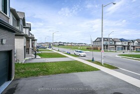 325 PROVIDENT Way, Hamilton, ON , MLS #X13009116 , Image - 1