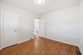 324 East 33rd Street, Hamilton, ON , MLS #X13010928 , Image - 1