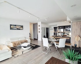 33 Charles Street E, Toronto, ON , MLS #C13011324 , Image - 1