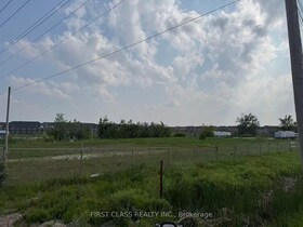 313 Main Street W, Dufferin, ON , MLS #X13016600 , Image - 1
