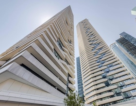 100 Harbour Street, Toronto, ON , MLS #C13020880 , Image - 1