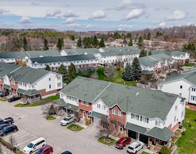 42 GREEN VALLEY Drive, Waterloo, ON , MLS #X13024804 , Image - 1