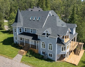 14-16 KNOWLES Crescent, Parry Sound, ON , MLS #X13026076 , Image - 1