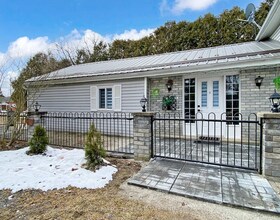 8352 Main Lisle Street, Simcoe, ON , MLS #N13450998 , Image - 1