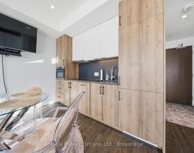 741 King Street W, Waterloo, ON , MLS #X13034572 , Image - 1
