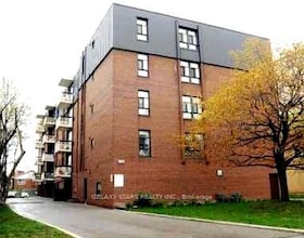 895 Kennedy Road, Toronto, ON