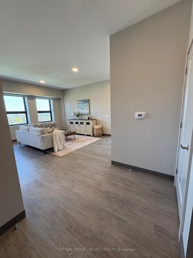195 Dufferin Avenue, Middlesex, ON , MLS #X13043110 , Image - 1