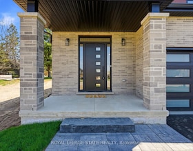 23 Woodvalley Court, Hamilton, ON , MLS #X13539258 , Image - 1