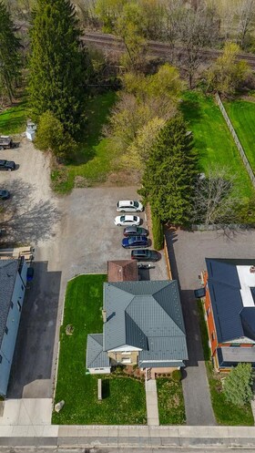 4174 Catherine Street, Middlesex, ON , MLS #X13283746 , Image - 1