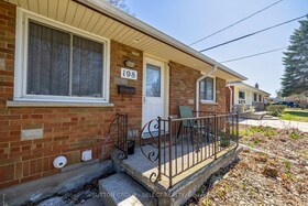 198 Arlington Crescent, Middlesex, ON , MLS #X13542258 , Image - 1