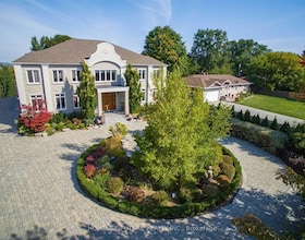 4572 14th Avenue, York, ON