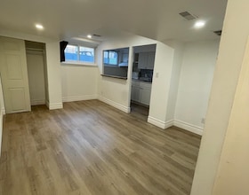 9 Wilson Park Road, Toronto, ON , MLS #W13060414 , Image - 1