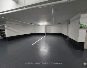 181 Village Green Square, Toronto, ON