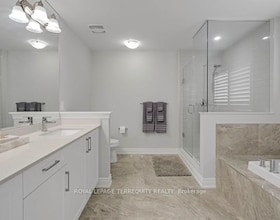 24 Hydrangea Hollow, York, ON , MLS #N13078778 , Image - 1