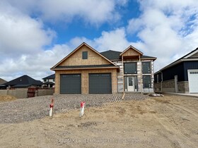 457 Northport Drive, Bruce, ON