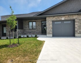 16 Mercedes Crescent N, Bruce, ON , MLS #X13098402 , Image - 1