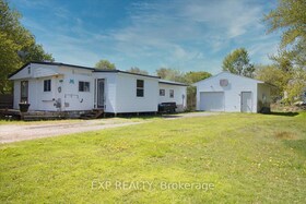 252 Queen Street, Chatham-Kent, ON , MLS #X13103296 , Image - 1