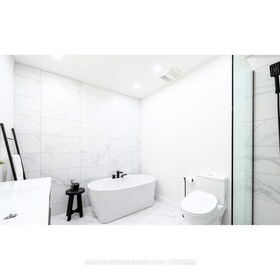 1595 Benjamin Drive, Middlesex, ON , MLS #X13107222 , Image - 1
