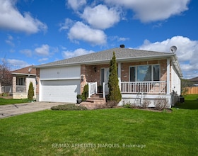 11 Decaria Boulevard, Lanark, ON , MLS #X13108888 , Image - 1