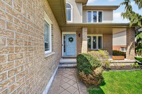 285 Thorne Drive, Middlesex, ON , MLS #X13109734 , Image - 1