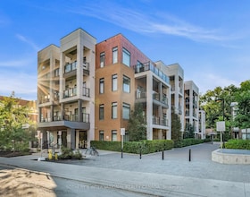 120 Canon Jackson Drive, Toronto, ON , MLS #W13112028 , Image - 1