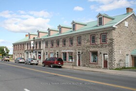 165 King Street E, Leeds and Grenvi, ON