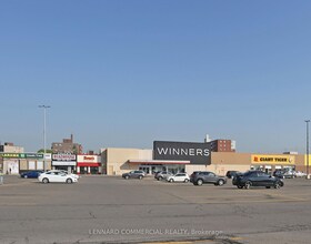 1151 Dundas Street W, Peel, ON
